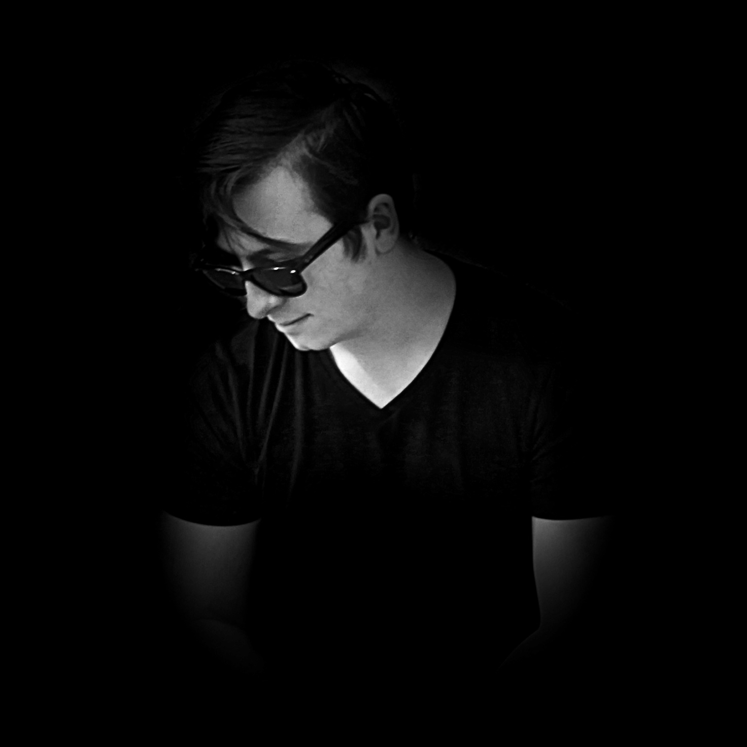 Mathew Vaughan - Free music on ToneDen