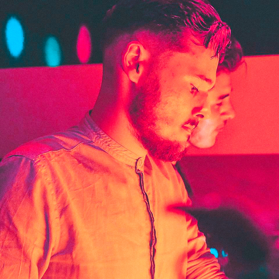Fanlink profile picture for @insure